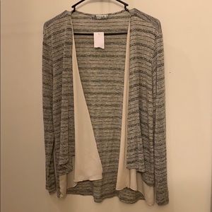 Women’s Sweater NWT Size M